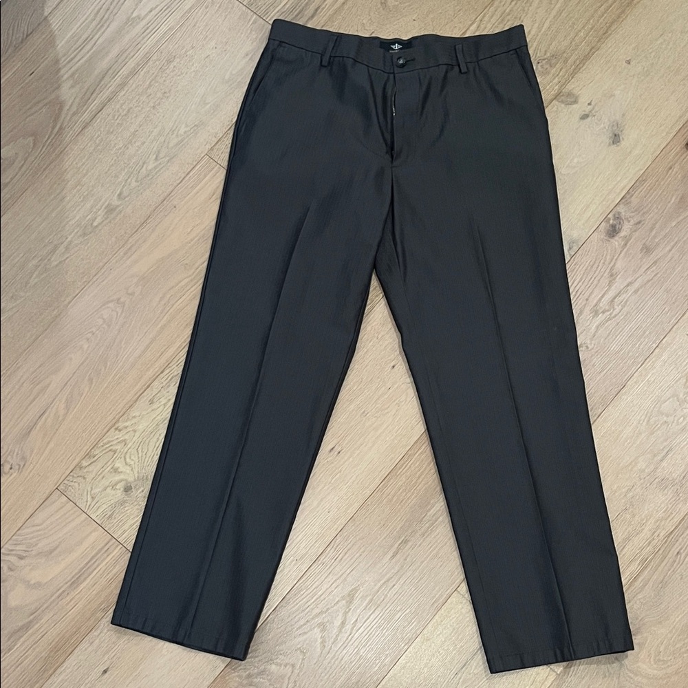 Dockers Men's Charcoal Dress Pants
